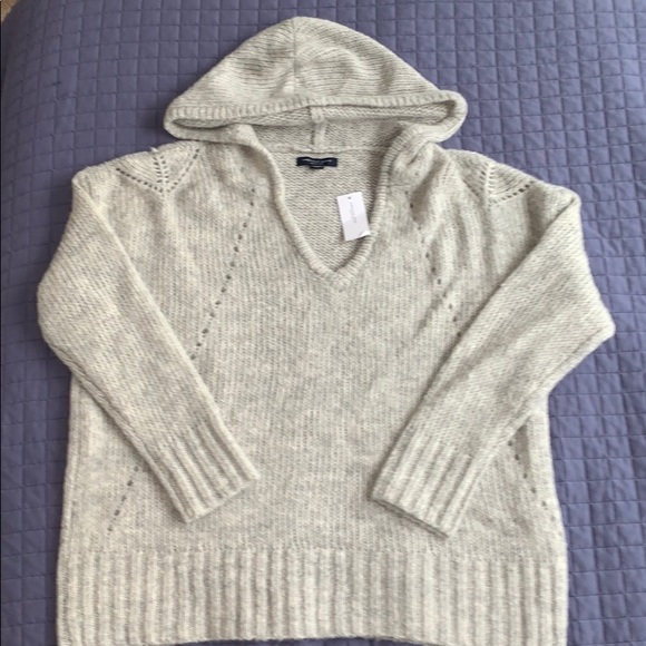 American Eagle sweater - Picture 2 of 6